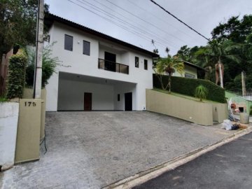 Casa em Condomnio para Aluguel